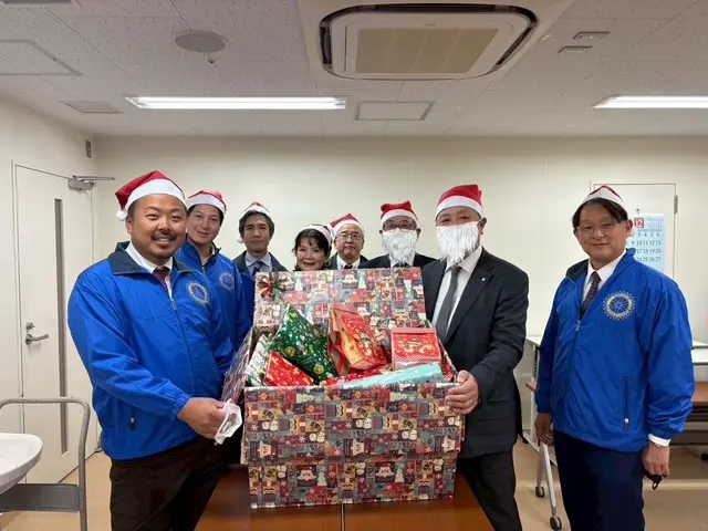 府立医大付属病院小児医療センターへの奉仕事業